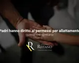 Padri hanno diritto ai permessi per allattamento. Mani di padre e figlio si stringono, un gesto di cura e supporto.
