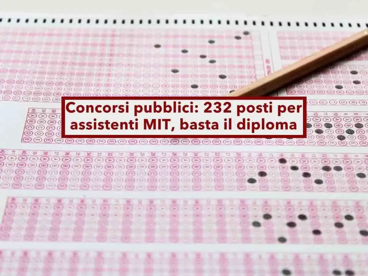Concorsi pubblici: 232 posti per assistenti MIT, basta il diploma. Foglio di risposte con matita, pronto per il test.
